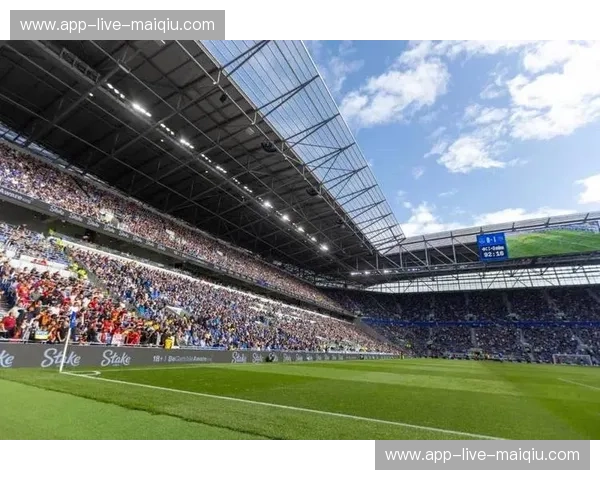 英超首秀：从球场到心灵的胜利之旅